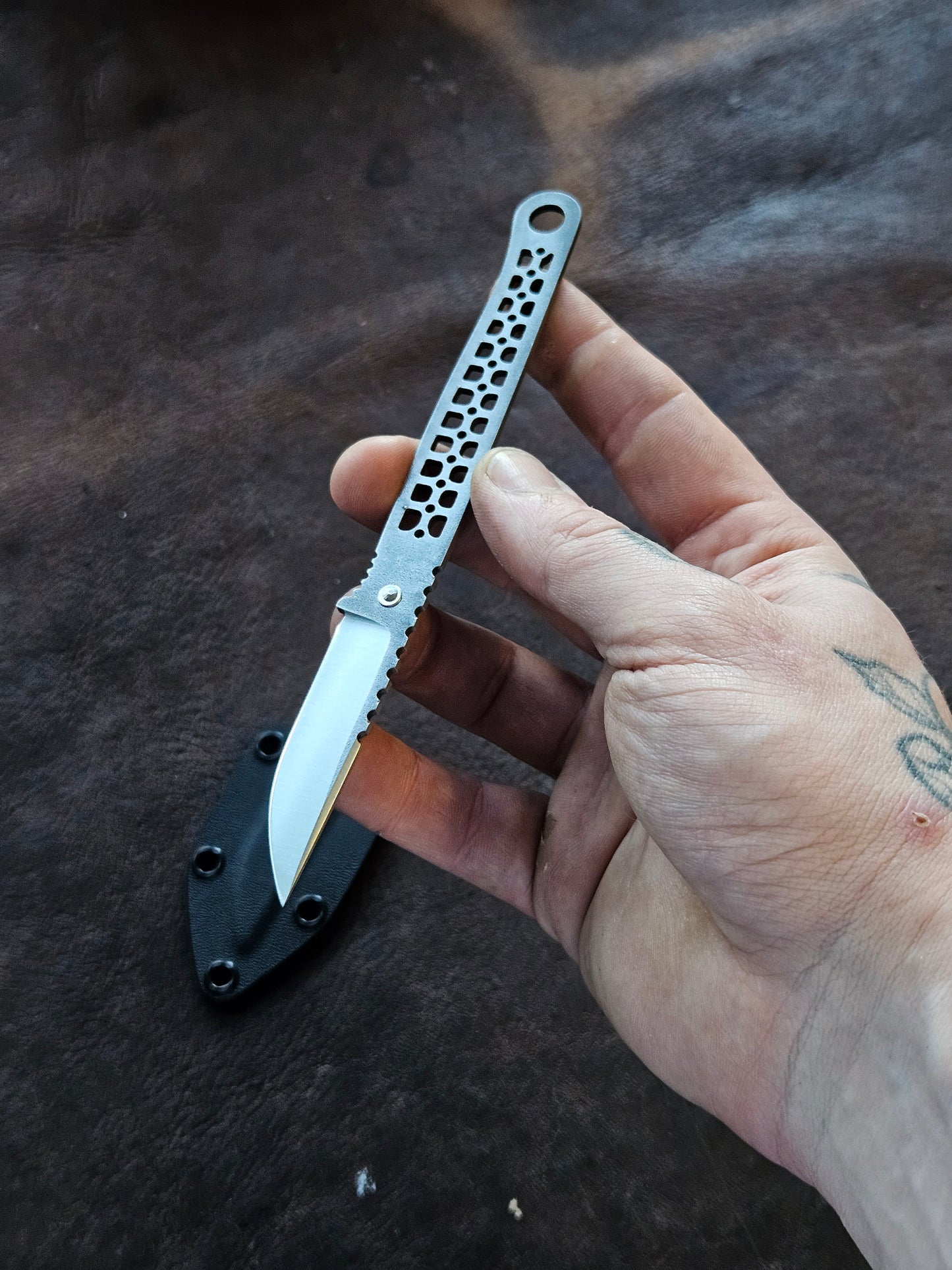 HMK Tactical Scalpel V5 EDC FS Light